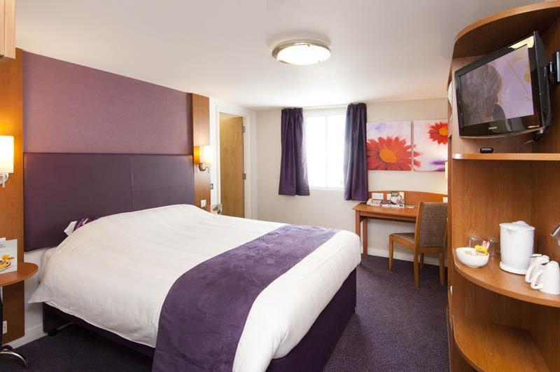 Premier Inn Bristol East Emersons Green Coalpit Heath Exterior foto